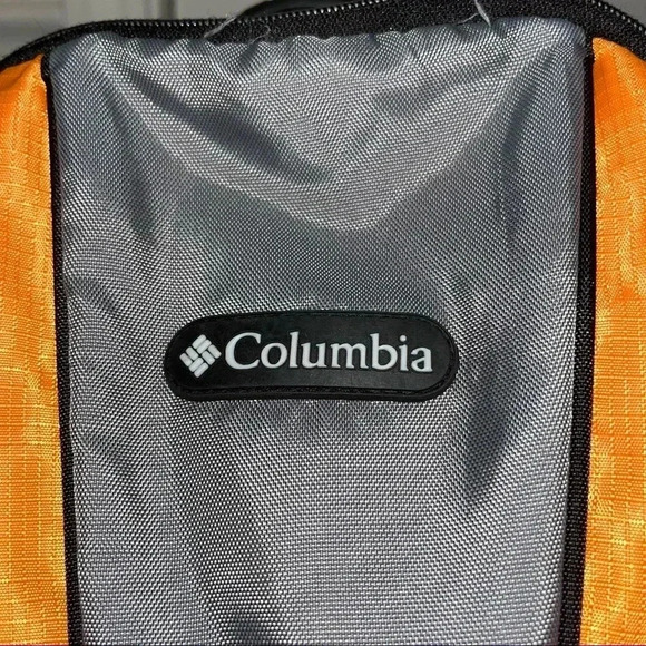 COLUMBIA BACK PACK - Picture 2 of 7